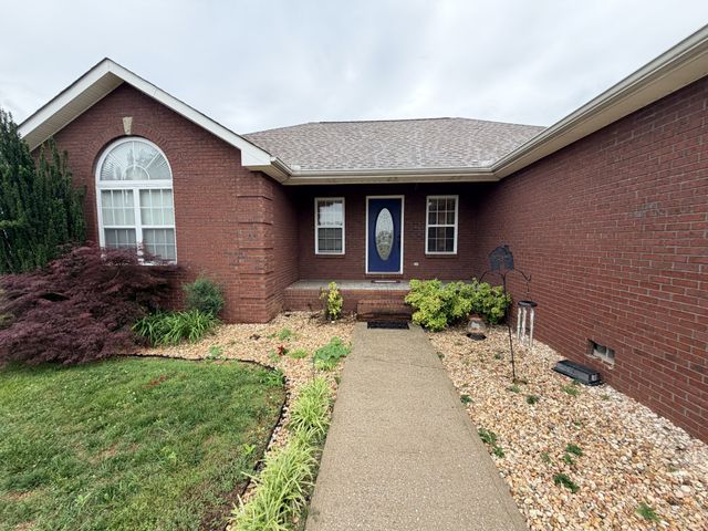 117 Taylor Ln, Lafayette, TN 37083