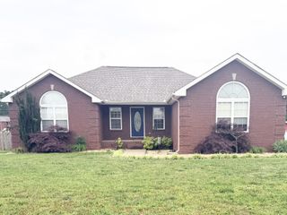 117 Taylor Ln, Lafayette, TN 37083