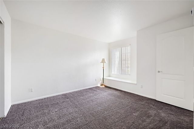 9325 West Desert Inn Road 177, Las Vegas, NV 89117