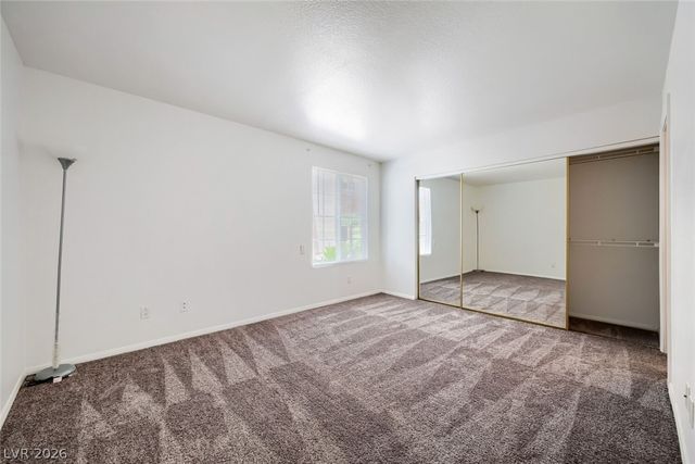 9325 West Desert Inn Road 177, Las Vegas, NV 89117