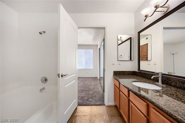9325 West Desert Inn Road 177, Las Vegas, NV 89117