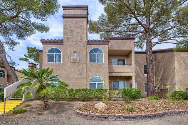 9325 West Desert Inn Road 177, Las Vegas, NV 89117
