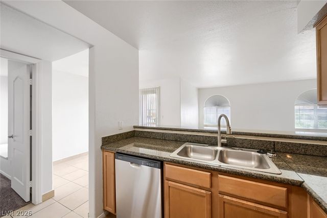 9325 West Desert Inn Road 177, Las Vegas, NV 89117