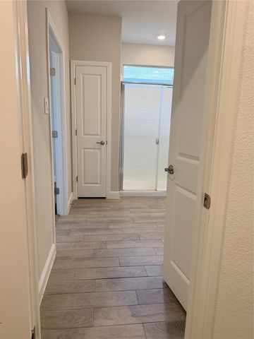 1132 Kirkham Way, Fort Worth, TX 76052