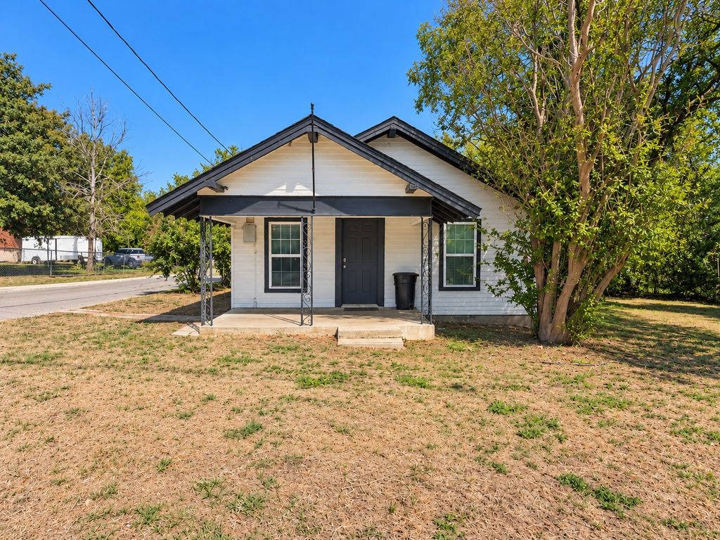 501 Eureka Street, Weatherford, TX 76086 — exterior
