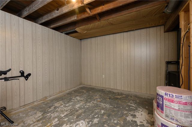 6121 Erie Avenue NW, Canal Fulton, OH 44614