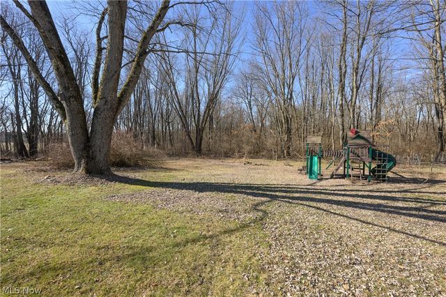 6121 Erie Avenue NW, Canal Fulton, OH 44614