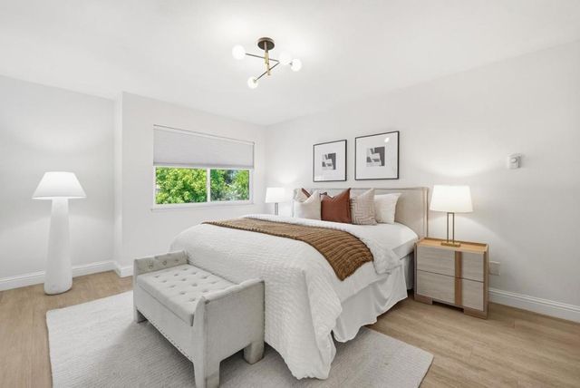 909 Apricot Avenue C, Campbell, CA 95008