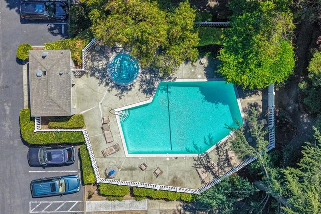 909 Apricot Avenue C, Campbell, CA 95008
