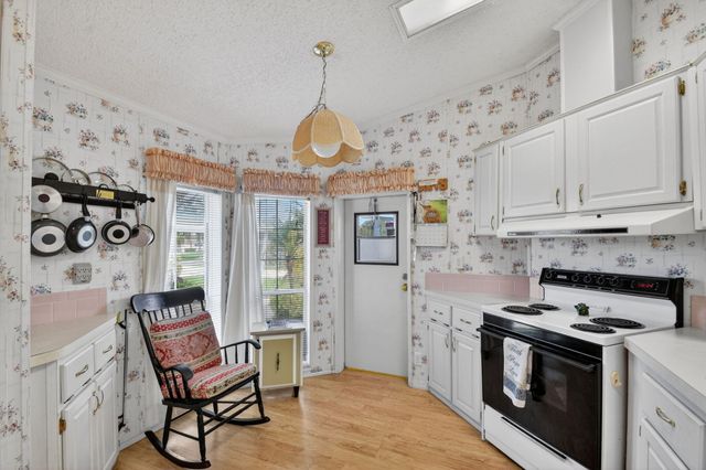 4290 Meadow View Drive, Boynton Beach, FL 33436