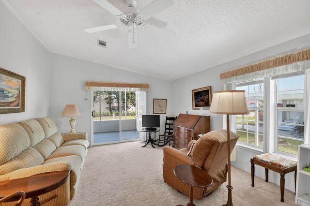 4290 Meadow View Drive, Boynton Beach, FL 33436