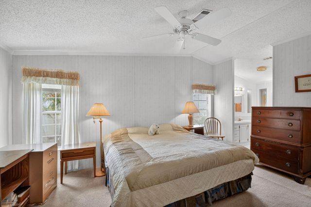 4290 Meadow View Drive, Boynton Beach, FL 33436