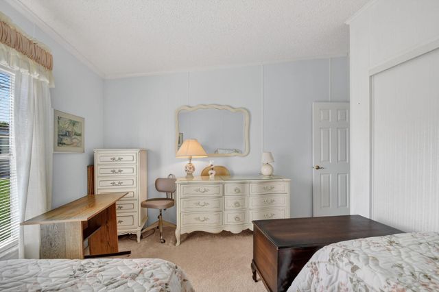 4290 Meadow View Drive, Boynton Beach, FL 33436