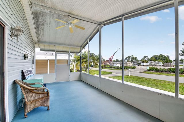 4290 Meadow View Drive, Boynton Beach, FL 33436