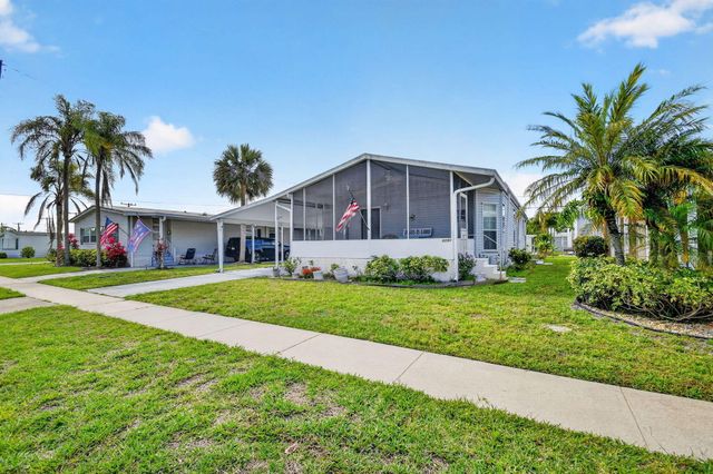 4290 Meadow View Drive, Boynton Beach, FL 33436