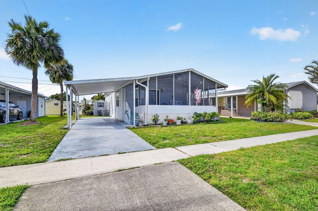 4290 Meadow View Drive, Boynton Beach, FL 33436