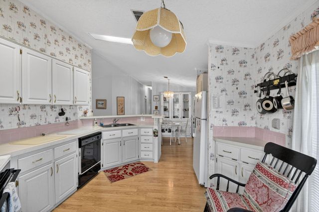 4290 Meadow View Drive, Boynton Beach, FL 33436