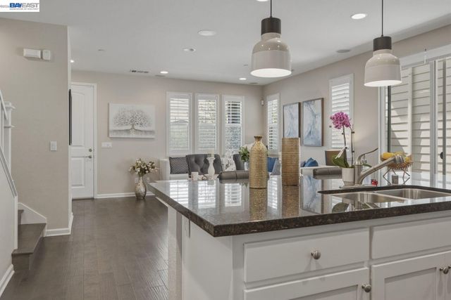 388 C St, Hayward, CA 94541