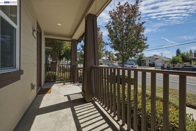 388 C St, Hayward, CA 94541