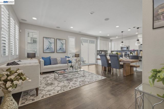 388 C St, Hayward, CA 94541