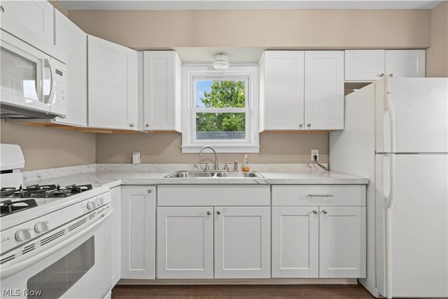 4403 W 57th Street, Cleveland, OH 44144