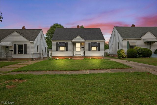4403 W 57th Street, Cleveland, OH 44144