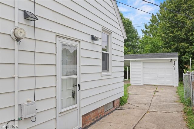 4403 W 57th Street, Cleveland, OH 44144