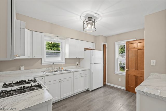 4403 W 57th Street, Cleveland, OH 44144