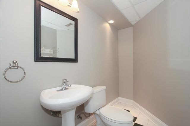 37 River Ridge Drive, Sleepy Hollow, IL 60118