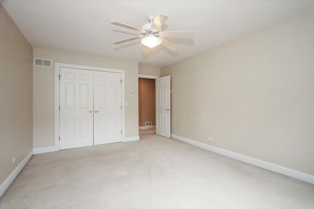 37 River Ridge Drive, Sleepy Hollow, IL 60118