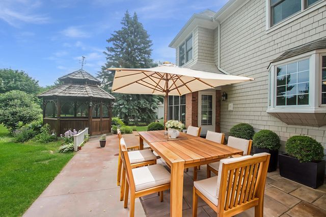37 River Ridge Drive, Sleepy Hollow, IL 60118