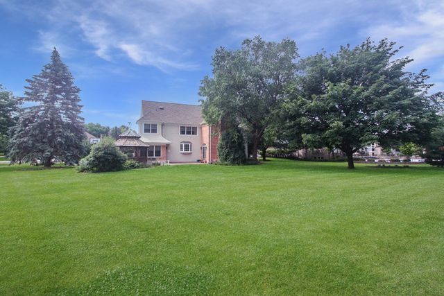 37 River Ridge Drive, Sleepy Hollow, IL 60118
