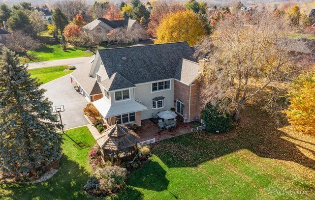 37 River Ridge Drive, Sleepy Hollow, IL 60118