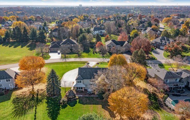 37 River Ridge Drive, Sleepy Hollow, IL 60118