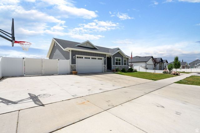 1002 S 130 E, Salem, UT 84653