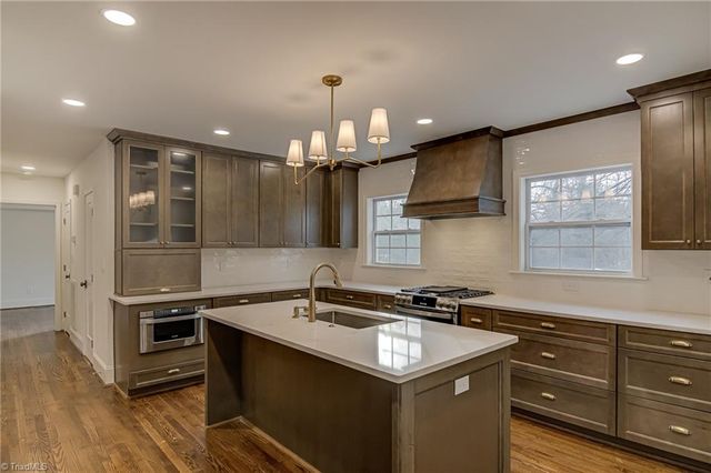 770 Oaklawn Avenue, Winston-salem, NC 27104