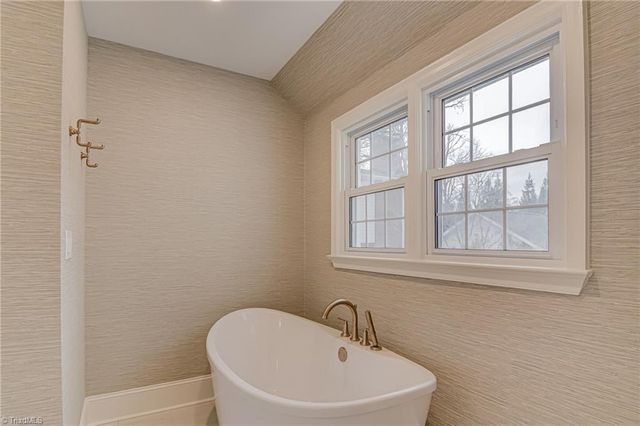 770 Oaklawn Avenue, Winston-salem, NC 27104