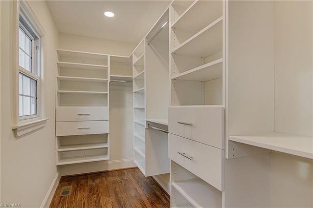 770 Oaklawn Avenue, Winston-salem, NC 27104