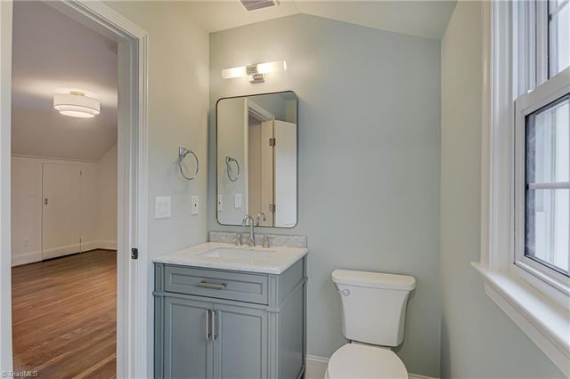 770 Oaklawn Avenue, Winston-salem, NC 27104