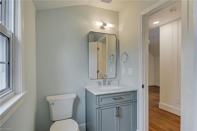 770 Oaklawn Avenue, Winston-salem, NC 27104