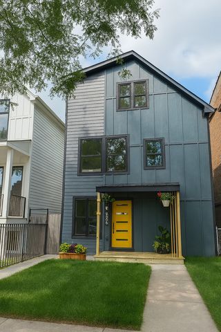 4250 N Whipple Street, Chicago, IL 60618