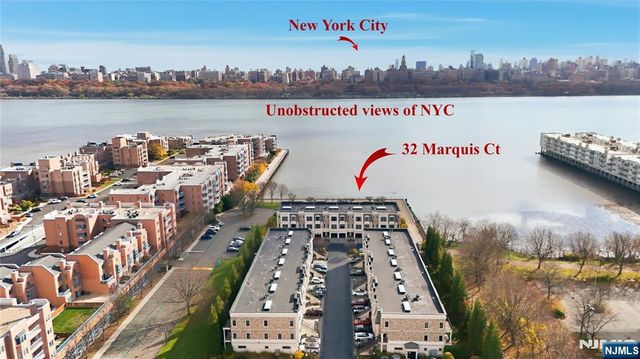 32 Marquis Court, Edgewater, NJ 07020