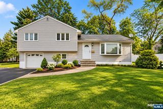 63 Susan Drive, Closter, NJ 07624