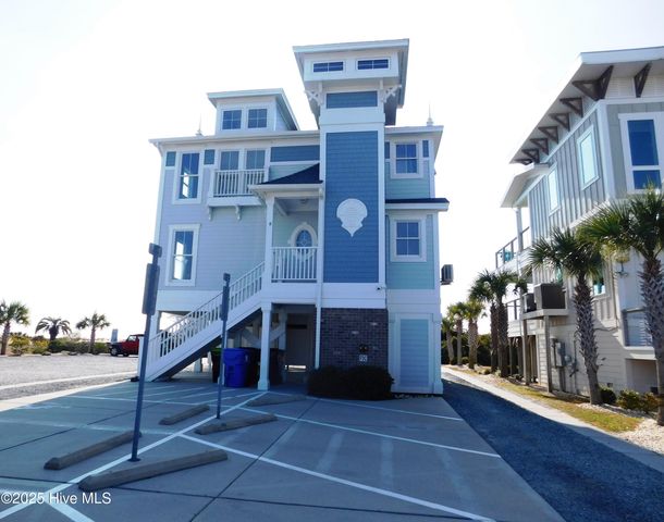 7535 Wallace Place SW, Sunset Beach, NC 28468