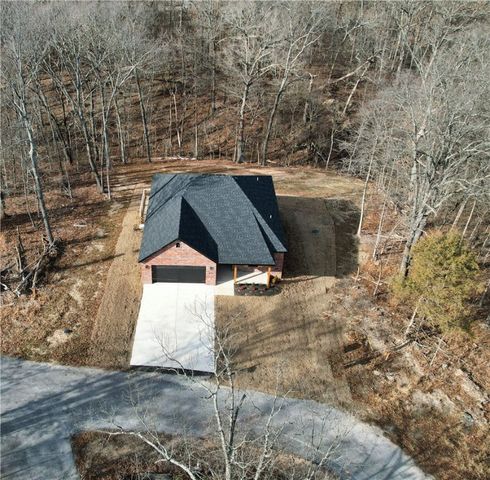 23 Ironside Lane, Bella Vista, AR 72715