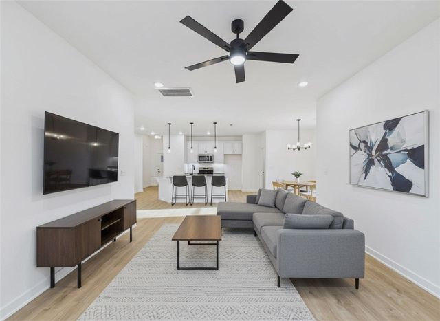 23 Ironside Lane, Bella Vista, AR 72715