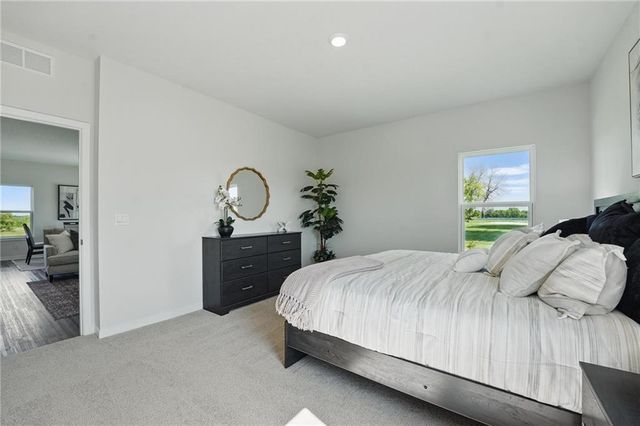 718 Fallen Leaf Drive, Belton, MO 64012