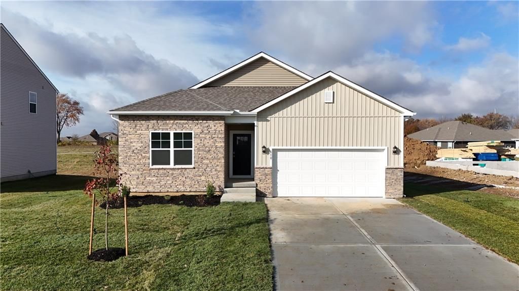 718 Fallen Leaf Drive, Belton, MO 64012