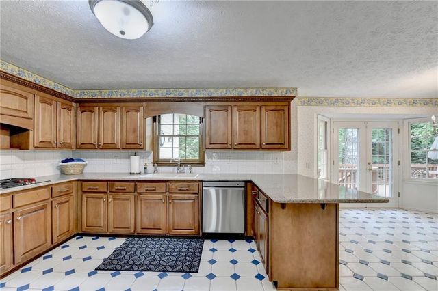 3879 Rainforest Circle, Peachtree Corners, GA 30092