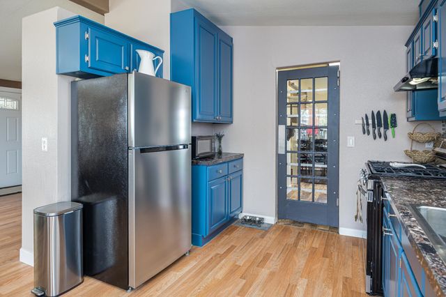 5660 William Ln, Lincoln, CA 95648